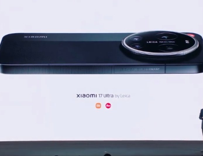 小米 17 Ultra 徕卡版手机亮相：经典“可乐标”、手动变焦环，方方面面尽徕卡