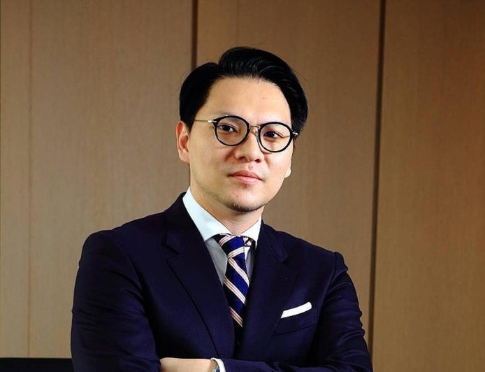 鍾嘉村出事後三地能源已跌破淨值 三地集團25日宣布二代鍾育霖正式接棒