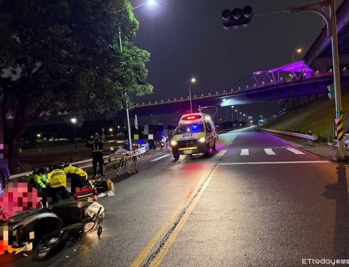 聖誕節悲劇！三重女騎士自撞護欄「乘客臉部重創命危」