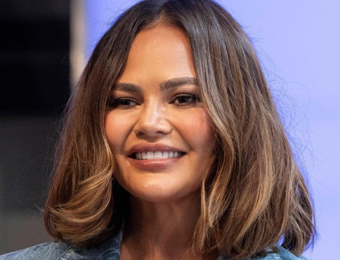 Chrissy Teigen Gets Her Smile Back For Christmas After Candy Cane Tooth Mishap