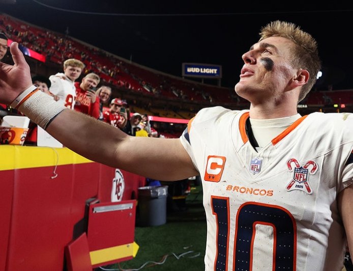 Broncos star Bo Nix explains childhood fear of dogs after moment with broadcaster