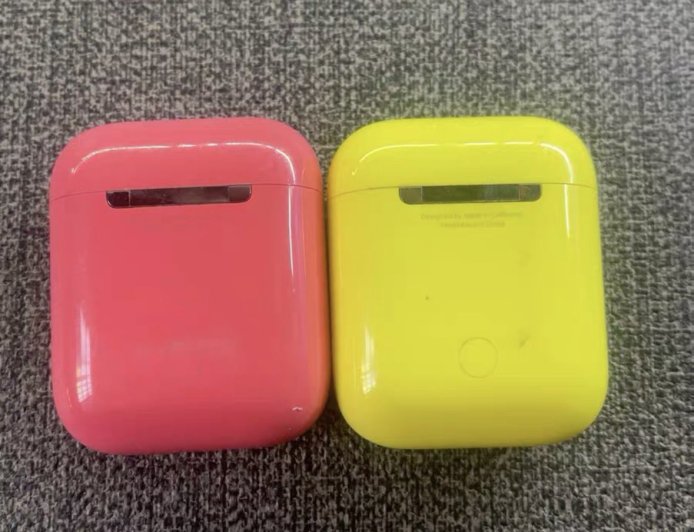 苹果曾测试多彩版初代AirPods充电盒 原型配色对应iPhone 5c