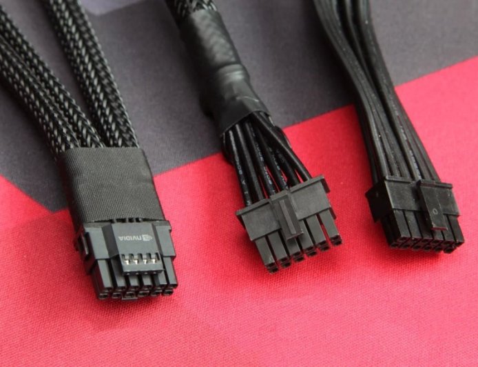 显卡接口烧毁频发 用原装线还是转接线厂商各执一词