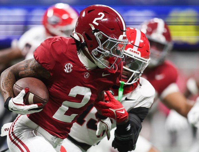 Alabama star wide receiver shuts down transfer rumors