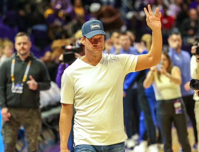 Lane Kiffin cashes in as former Ole Miss team advances in College Football Playoff without him