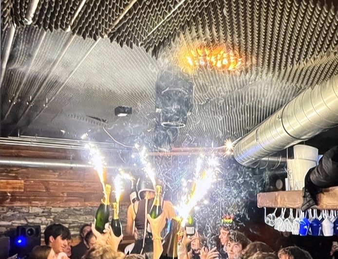 瑞士酒吧火灾原因初定为烟花棒引燃 至少40人丧生多人重伤