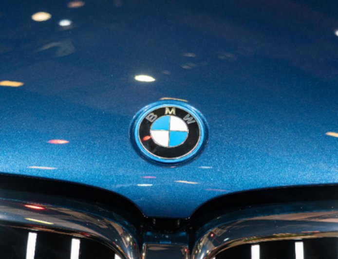 最高降30万！宝马中国回应30多款车型降价：并非打价格战