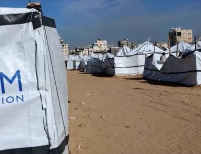 无视多方反对，以政府宣布人道援助禁令生效