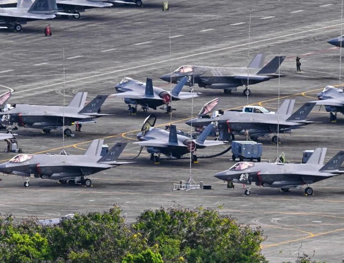 美国促商业航班避开加勒比海空域