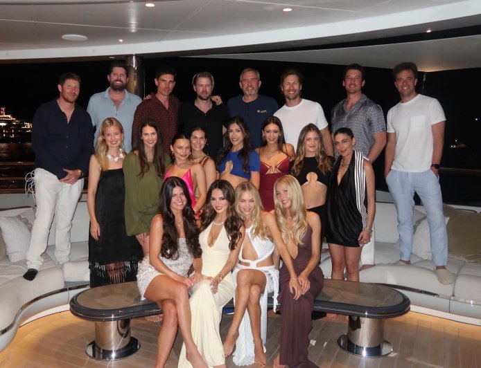 Glen Powell Spotted Cuddling Michelle Randolph on NYE Amid Casual Romance