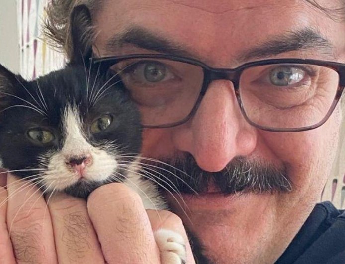 ‘Grey’s Anatomy’ Actor Reveals Rare Incurable Neuromuscular Diagnosis