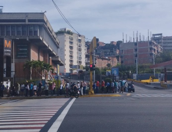 委内瑞拉遭袭24小时后，当地人：一切有望恢复正常