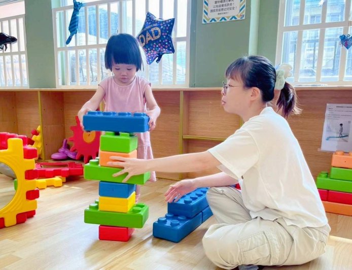 基隆市推「神隊友召喚卡」　115年起新生兒家長可享4小時免費臨時托育