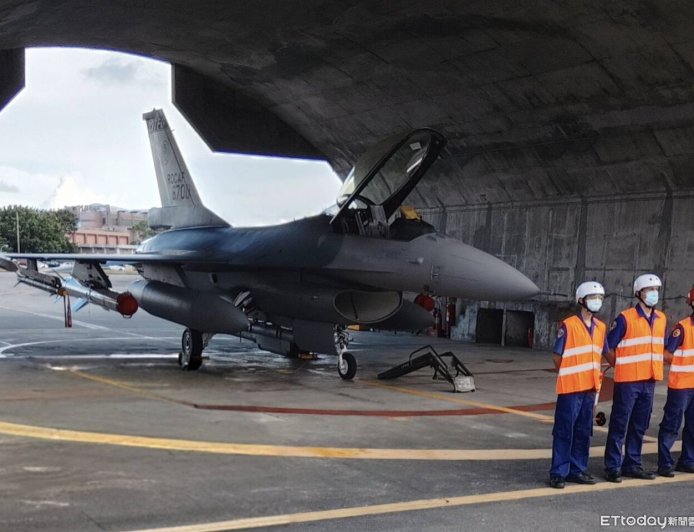 飛官辛柏毅失聯「親友不敢讓阿嬤知」！赴天后宮求媽祖庇佑