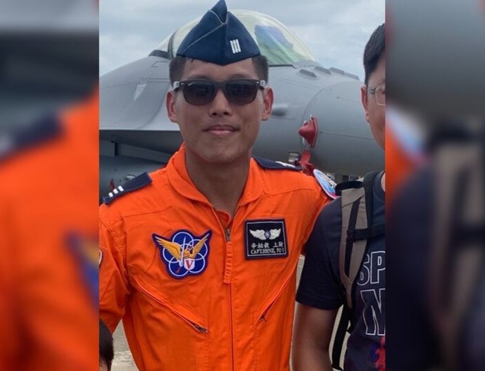 F-16飛官失聯！2天前剛度完蜜月回台　疑空間迷向跳傘