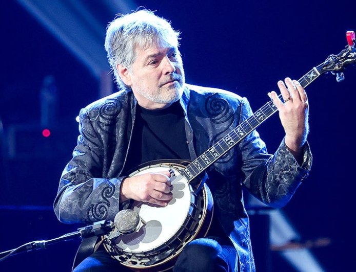 Grammy winner accused of caving to 'woke mob' after Kennedy Center cancellation