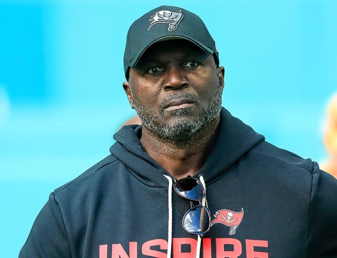 Todd Bowles says Buccaneers keeping him as head coach heading into 2026 season: report
