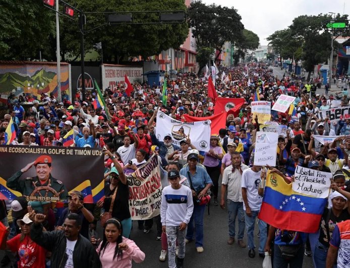 委内瑞拉内长：美军袭击造成100人死亡