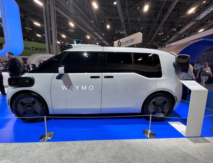 Waymo将与极氪合作打造的自动驾驶出租车更名为“Ojai”