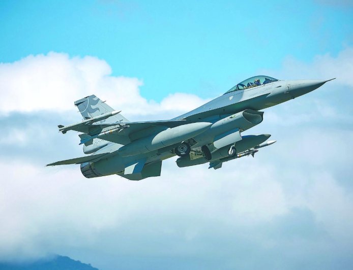 F-16V自動防撞地系統一架未裝　顧立雄：2027年底全數完成