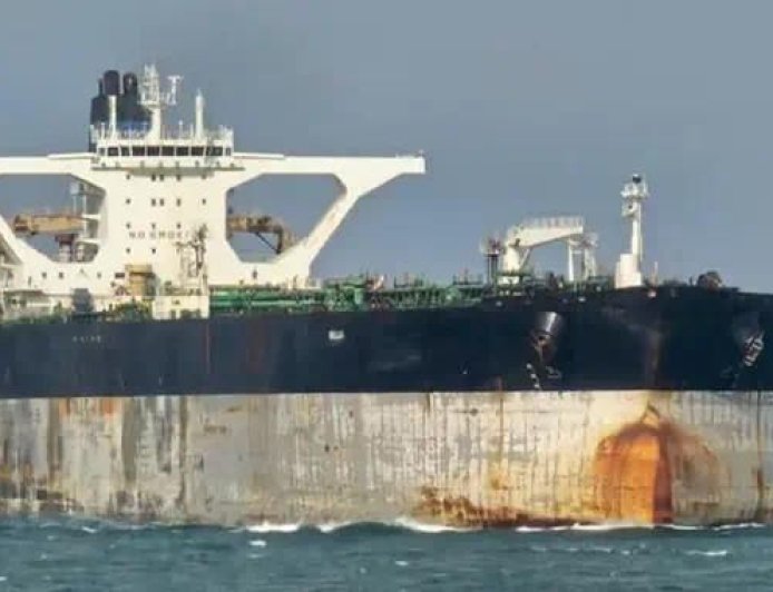 连夜空降英国！成功抓住马杜罗后，美特种部队又瞄上俄罗斯油轮？