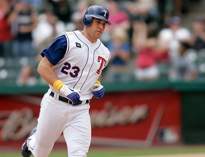 Former MLB great Mark Teixeira makes stance on Minnesota ICE shooting clear