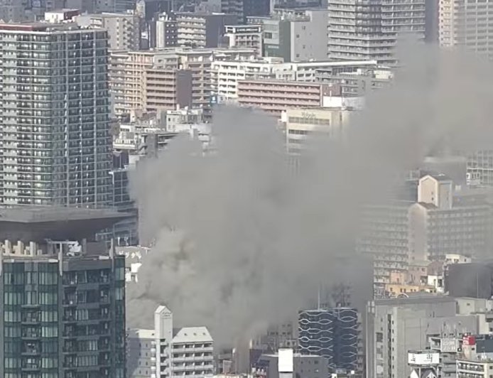快訊／大阪通天閣周邊起火！出動30輛消防車　濃煙狂竄死傷不明