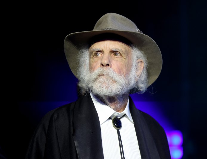 Bob Weir, Grateful Dead Singer, Guitarist and Co-Founder, Dies at 78