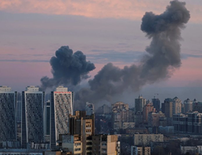 乌克兰全境频遭空袭，中使馆提醒在乌中国公民注意安全