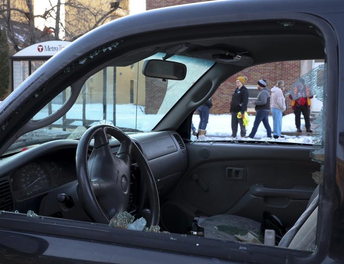 Minneapolis schools to offer remote learning amid federal immigration enforcement