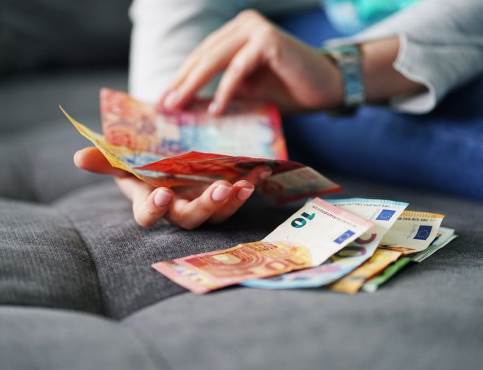 最容易漏財的三個隱形習慣！99%的人都曾經做過