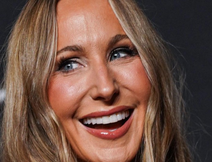 Nikki Glaser Warns ‘Everyone Is Fair Game’ As Golden Globes Hosting Nears