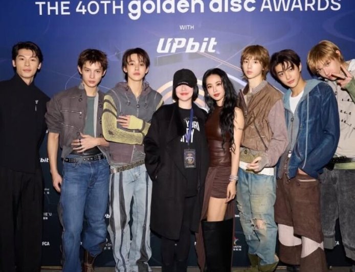 蔡依林曬金唱片神級合照「小S站C位」！網驚喜：全台灣最貴的照片