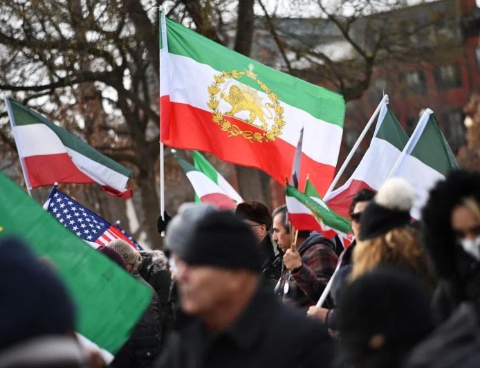 美官员：特朗普13日听取伊朗方案简报