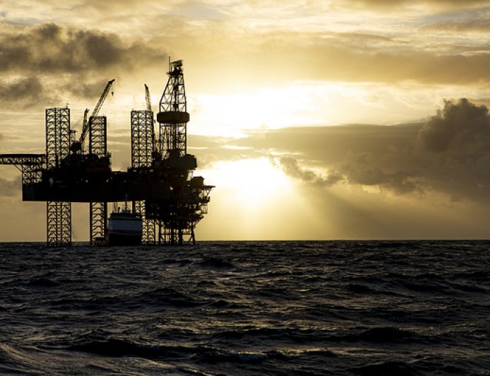 确保将委石油收入用于推进外交目标，美国进入国家紧急状态