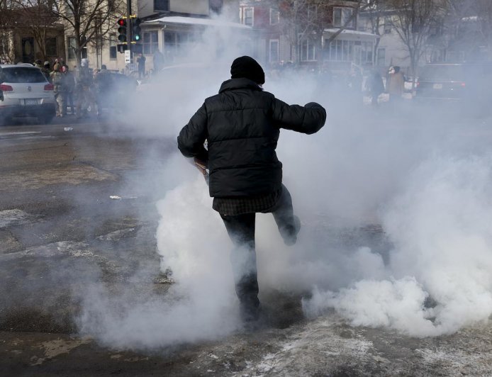 Minnesota and the Twin Cities sue the federal government to stop the immigration crackdown