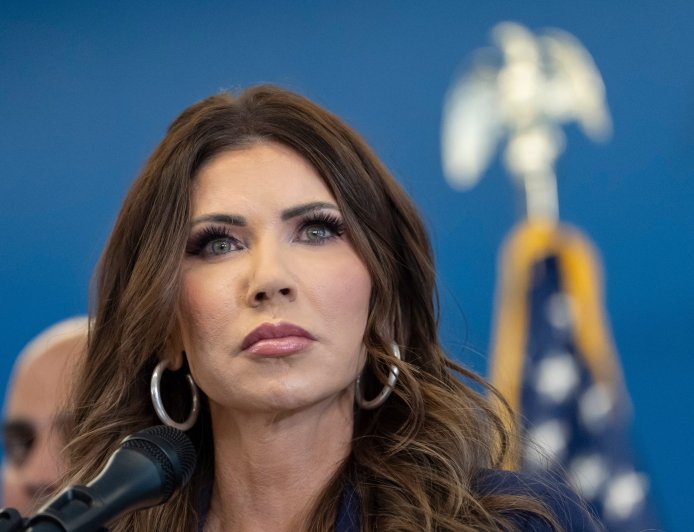 Did Kristi Noem’s comments after an ICE agent killed a Minneapolis woman lead to the agent’s identification?