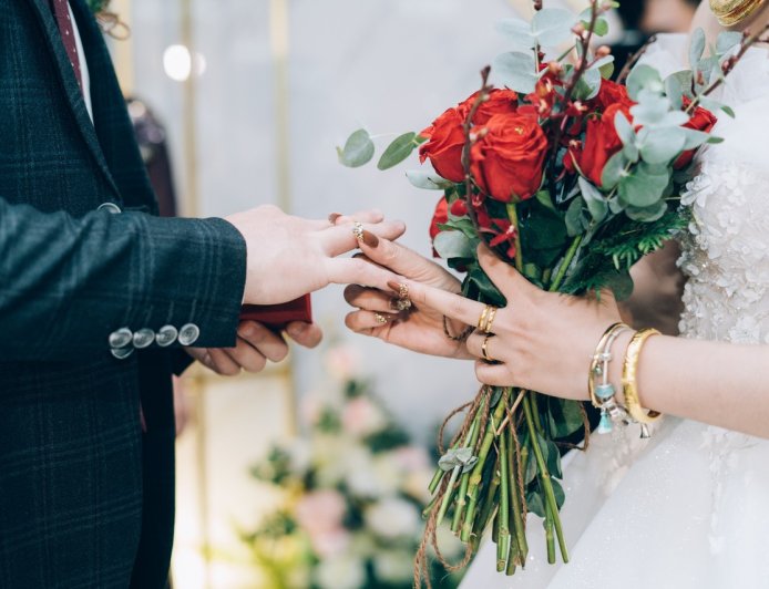 夫遭判刑不想坐牢！潛逃出境10年未返台　妻離婚成功分得2422萬元