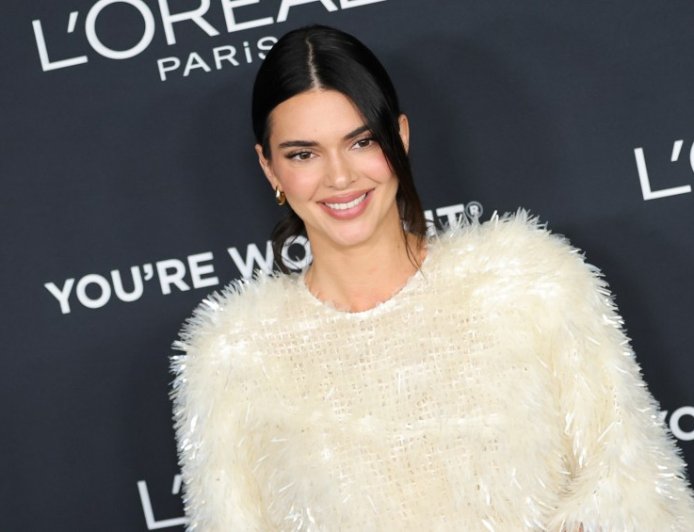 Kendall Jenner Has Us Convinced That Black Pants Are the New Jeans