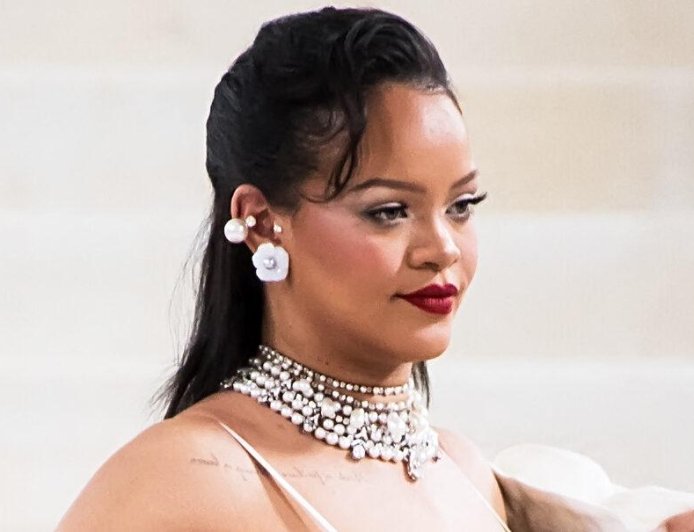 Rihanna's Baby No. 4 Talk Sparks Online Frenzy: 'Are They Trying To Break A Guinness Record'