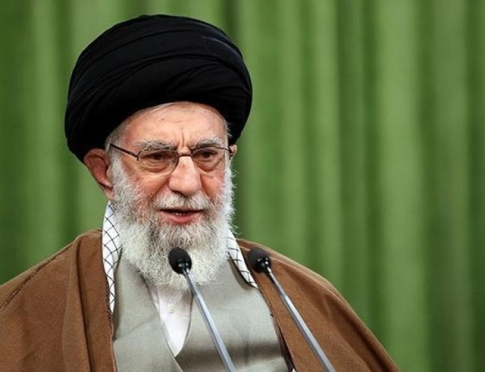 不打了？错过伊朗内乱时机，特朗普升级制裁准备打长期战