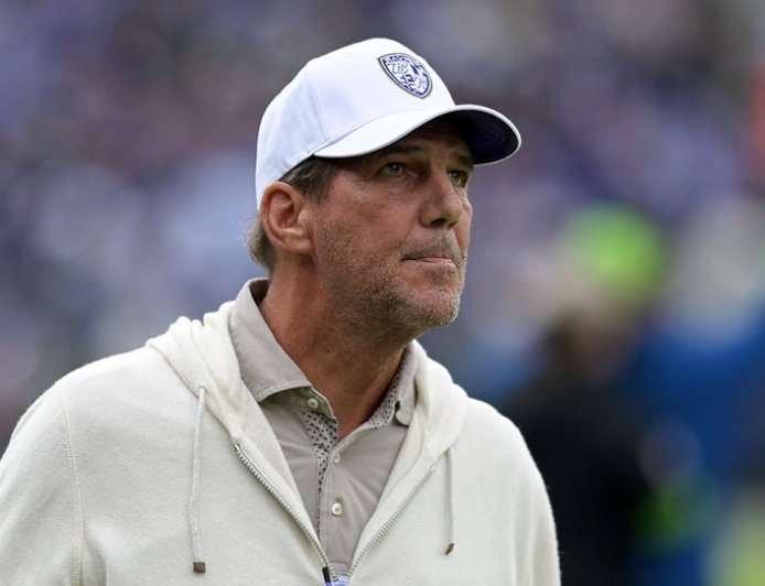 Ravens owner talks possibly hiring former Steelers coach Mike Tomlin: 'Wouldn't that be interesting'