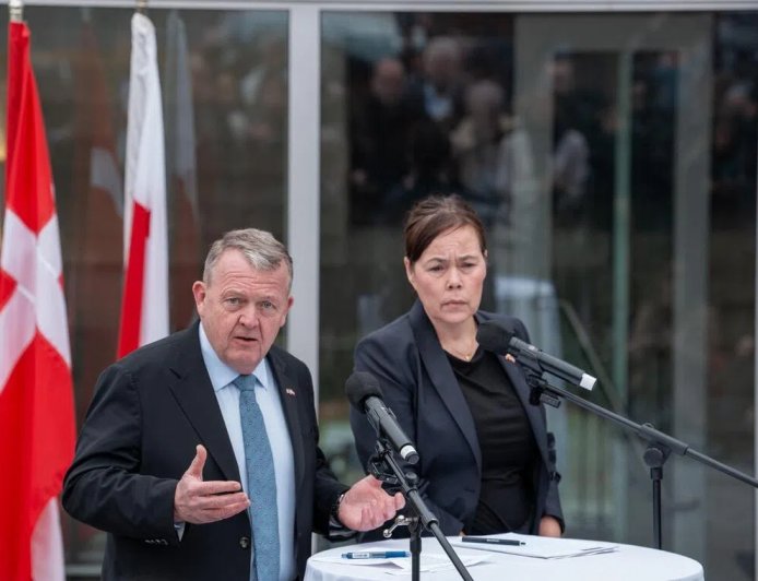 特朗普在三方会谈后重申 美国需要得到格陵兰岛