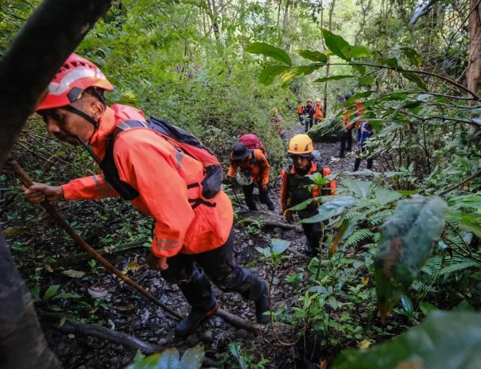 印尼寻获失踪巡逻飞机残骸 加紧搜寻机上11人