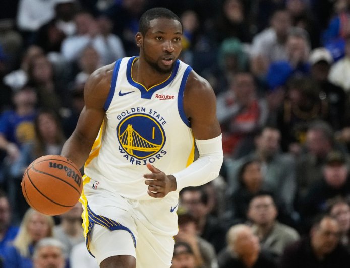 Warriors coach Steve Kerr chatted with Jonathan Kuminga about his uncertain situation