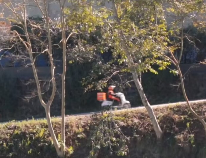 一座城仅有一名外卖骑手 他是中国最孤独的城市骑士