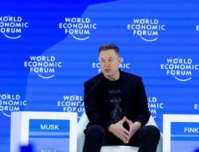 马斯克：到今年年底将在美国建立广泛的Robotaxi网络