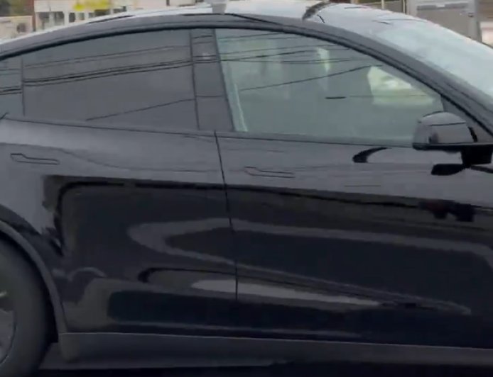 特斯拉在奥斯汀启动无安全员自动驾驶出租车服务