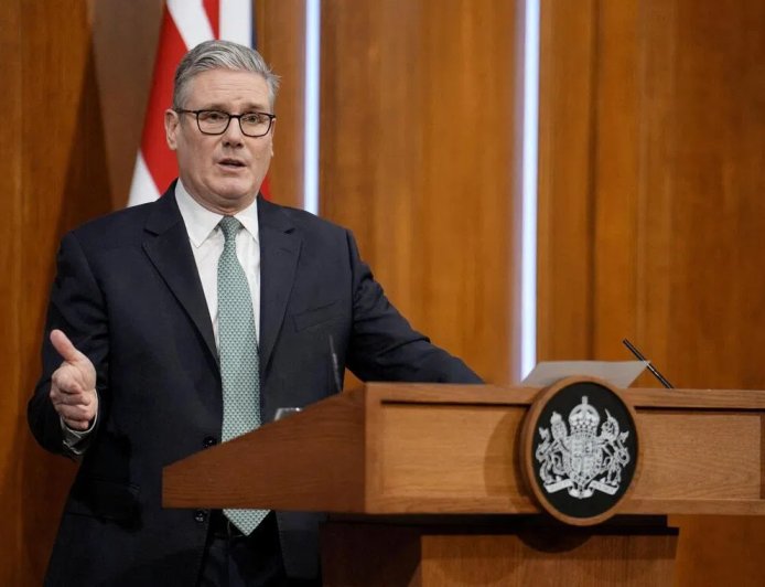 英首相：特朗普指欧洲军人“远离前线”的言论令人震惊