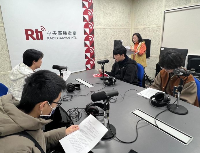 跨越7458公里！宜蘭高中透過Rti央廣向挪威發聲